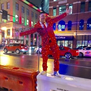 Meet your Posher, Brandon